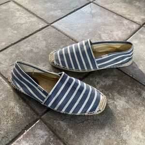 Gently used Soludos Dali slip ons size 12